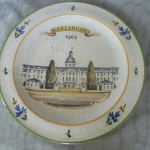 Hermann Vollmer 1898 in Knielingen 1972 Karlsruhe by Ka. Majolica wall plate castle view Karlsruhe 1963 hand-painted signed