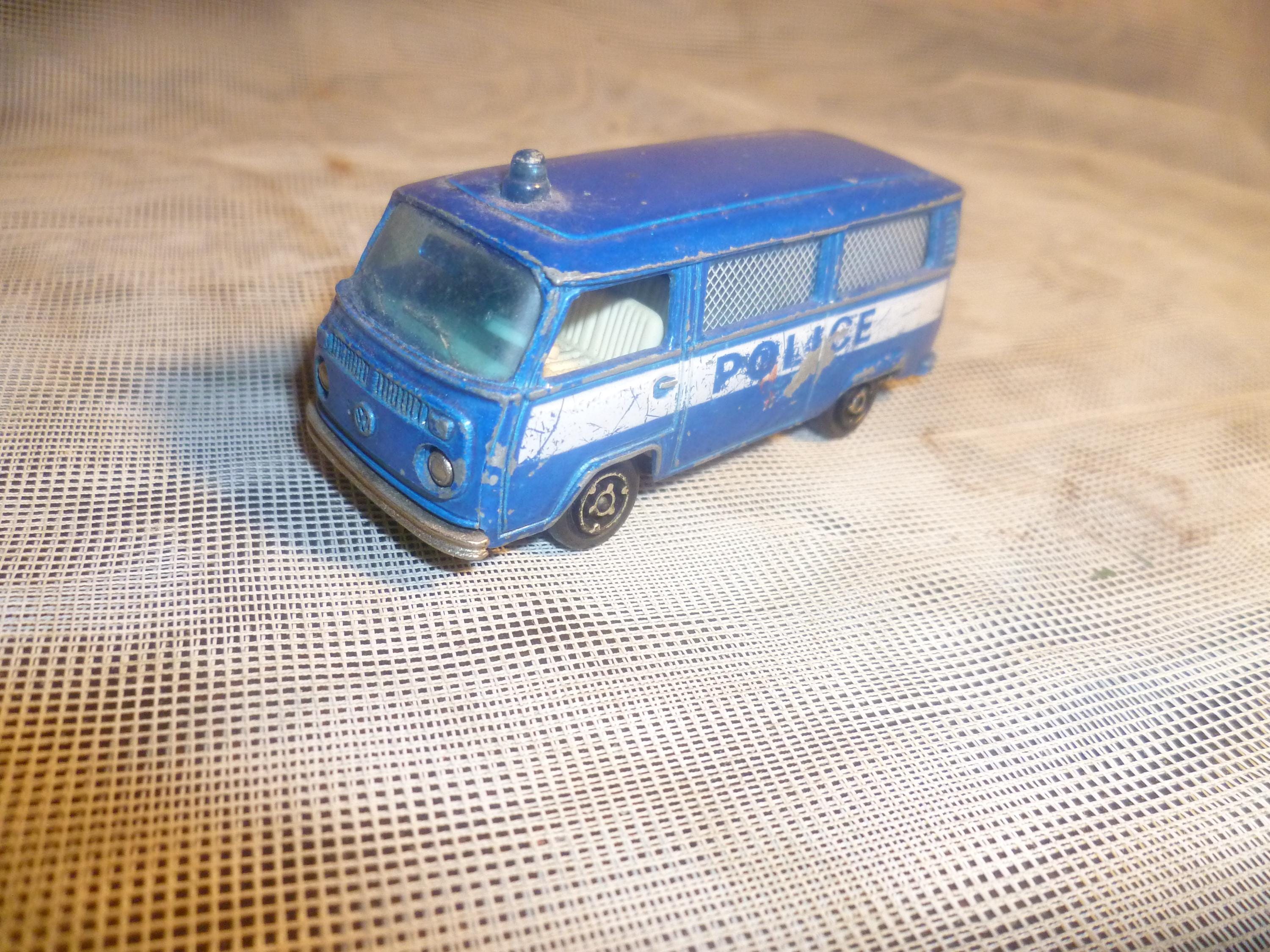 MAJORETTE No.244 FOURGON VW