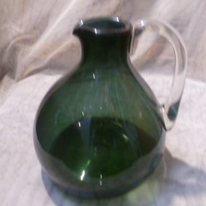 Wilhelm Wagenfeld 1900 Brême 1960 Stuttgart Crystal Glass Jug Tourmaline les années 1950-60
