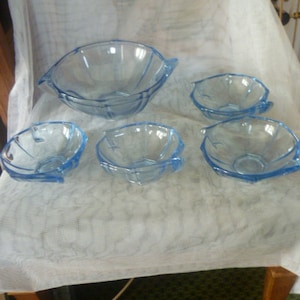 WMF -Bauhaus Wilhelm Wagenfeld 1900 Bremen - 1990 Stuttgart rectangular bowl blue glass cut decor Art Deco pressed glass