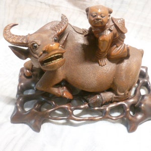 Qing Dynasty China boxwood carving around 1880 water buffalo on the back farmer with original base signed!