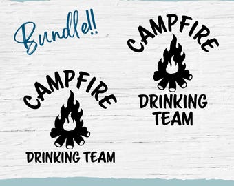 SVG del equipo de bebidas en la fogata: Diseño divertido para acampar (descarga digital)