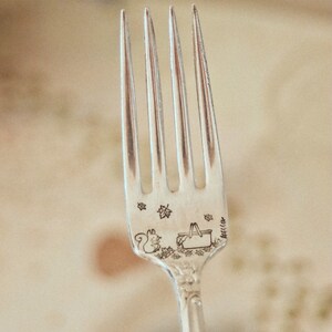 Fourchette de table vintage à personnaliser.
