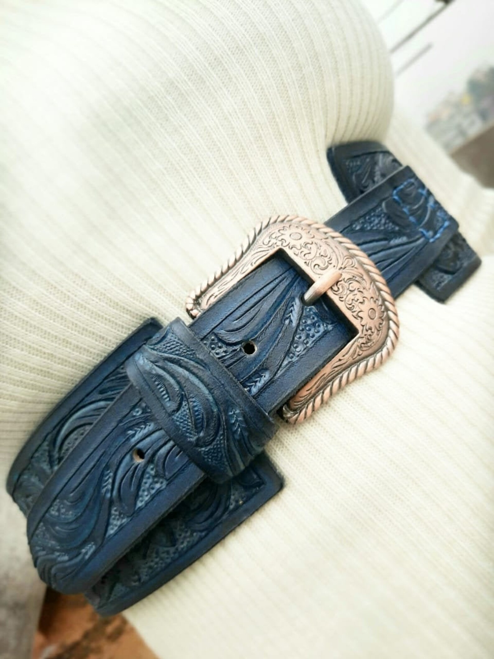 womens tooled leather belt