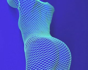 Neonowa, kwasowa, siatkowa sukienka mini w kolorze neonowej zieleni, reagująca na promieniowanie UV, w czarnym świetle, w strojach rave