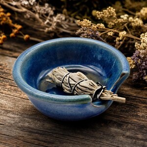 Small Ceramic Smudge Bowl, Emerald Green Smudge Pot, Rustic Pottery Offering Bowl, Meditation Room Decor, Altar Bowl, Smudging Bowl for Sage