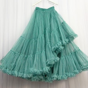 Grün Karierter Rüschen Tüllrock, Unregelmäßiger Saum, flauschiger Rock, Maßanfertigung