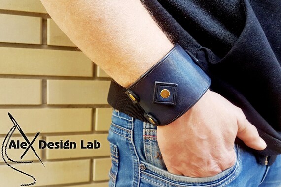 Wide Blue Leather Cuff Men display picture 3