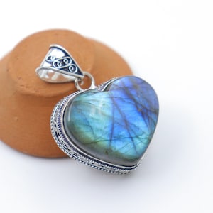 Vintage Heart Labradorite stone handmade pendant | Natural pendant | Gemstone necklace | Gift for her | Boho pendant | Charm Labradorite.