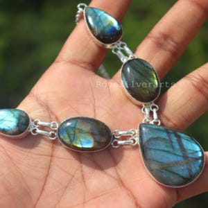 Vintage Fire Labradorite necklace| Labradorite Gemstone necklace |Statement Sterling silver necklace| Dainty peridot necklace |Gift for her