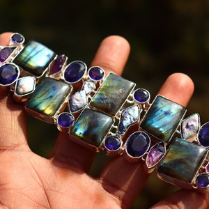 手作りのラブラドライト、アメジスト、パール、シルバーメッキのブレスレット