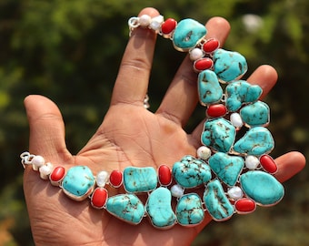 Natürlicher roher Türkis, Koralle und Perle Edelstein Halskette, handgemachte Halskette, Statement Halskette, verstellbare Boho Halskette, Geschenk für sie.