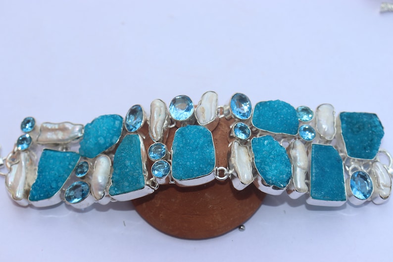 Beautiful Duji,blue topaz and Pearl stone handmade silver plated bracelet