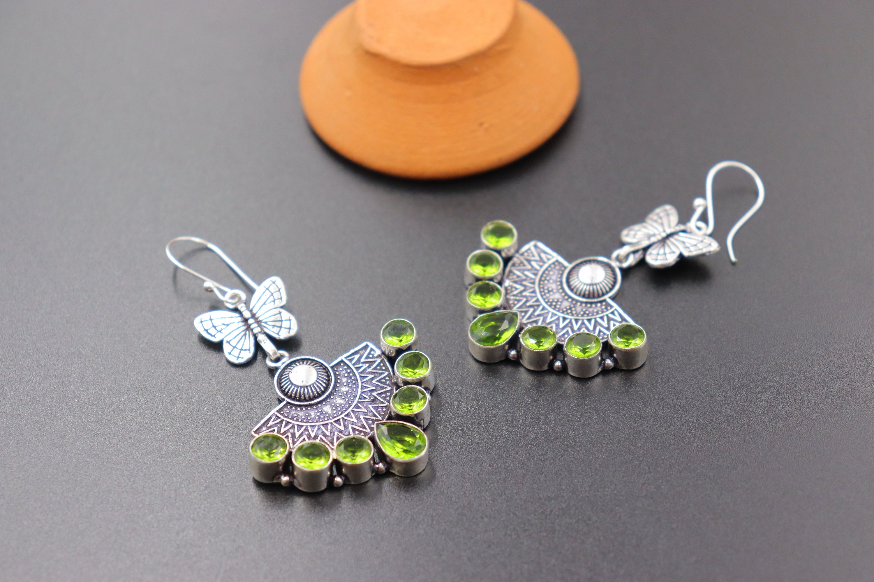 Boucles D'oreilles Papillon Argentées - Style Vintage Charmant - Modèle 5490