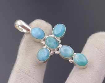 Larimar-kruishanger: spirituele sieraden van sterlingzilver