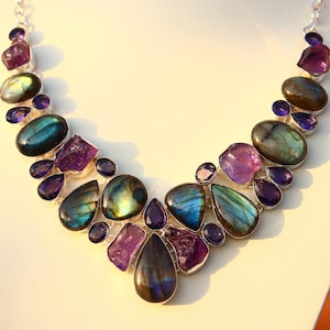 Collana vintage fatta a mano con pietre preziose di abalone e ...
