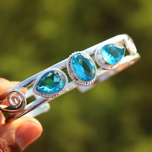 Blå topasarmband: Justerbart manschettarmband i 925 sterlingsilver