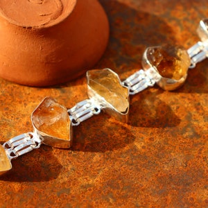 Pulseira de Citrino Bruto: Feita à Mão com Banho de Prata