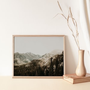 Bergwald Druck, Colorado Berge, Minimal Nature Wall Art, Landschaftsfotografie, Rocky Mountain National Park, digitaler Download