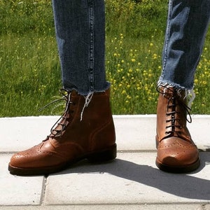 Vrouwen Bruin Cognac Brogue Leren winterlaarzen Handgemaakte Casual Elegante Laarzen Oxford Stijl Bruin Vintage Herfstlaarzen Veterlaarzen