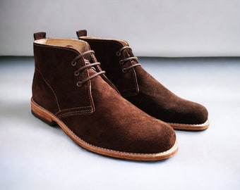Man Boots 100% Leather Handmade, Suede chukkas for men  for a robust, elegant and resistant shoe.
