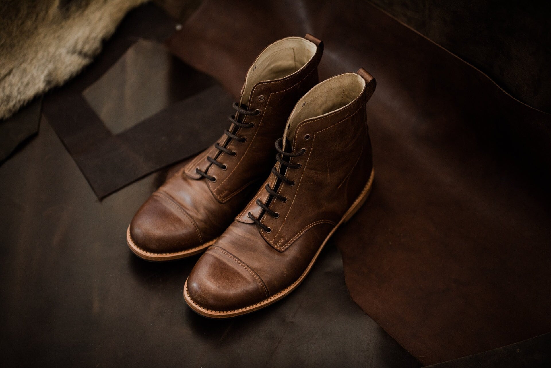 7 E vintage leather fine stitch detail boots F4A65776-79F5-4318-B6FF-  main image 2