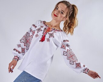 Weiße ukrainische bestickte Bluse, Rote und schwarze Folklore-Stickerei, Frauen-Folk-Bluse, slawisches Hemd mit bestickten Ärmeln, Vyshyvanka-Bluse