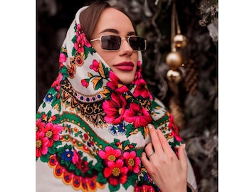 Slavic scarf, Ukrainian shawl wool, Pavlovo posad shawl, Christmas gifts for friends, Folk shawl with floral pattern, Gift for mother