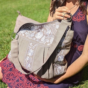 Large linen shoulder bag with zipper, Floral embroidered shoulder bag for women, Wildflower handbag, Birthday gift for girlfriend, Totes
