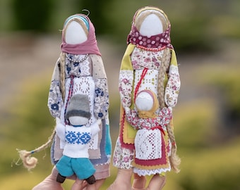 Motanka taditional Ukrainian guardian doll with a baby, Ukrainian family talismans, Symbol of prosperity, Ethnic dolls, Knotted dolls