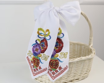 Embroidered Easter basket bow, Easter decorations, Ukrainian Easter basket bow, Easter Orthodox pattern, Hand Embroidered beadwork bow