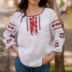 Plus size white peasant top sales