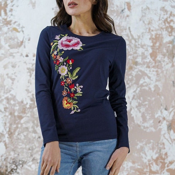 Floral embroidered t shirts for women, Long sleeve flower tee, Botanical embroidery blouse,Wild flower t-shirt,Mexican navy bohemian tee top