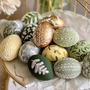 Easter Pysanka eggs, Set of 6 Easter eggs handpainted, Natural wooden egg for Easter, Traditional Ukrainian Pysanka, High quality easter egg