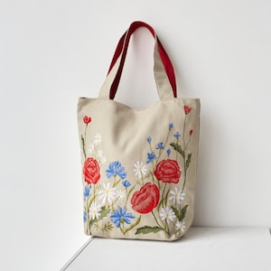 Floral tote bag with zipper, Wildflower bag, Zippered tote bags women, Summer shoulder bag, Gift for sister, Embroidery gift, Beach tote bag