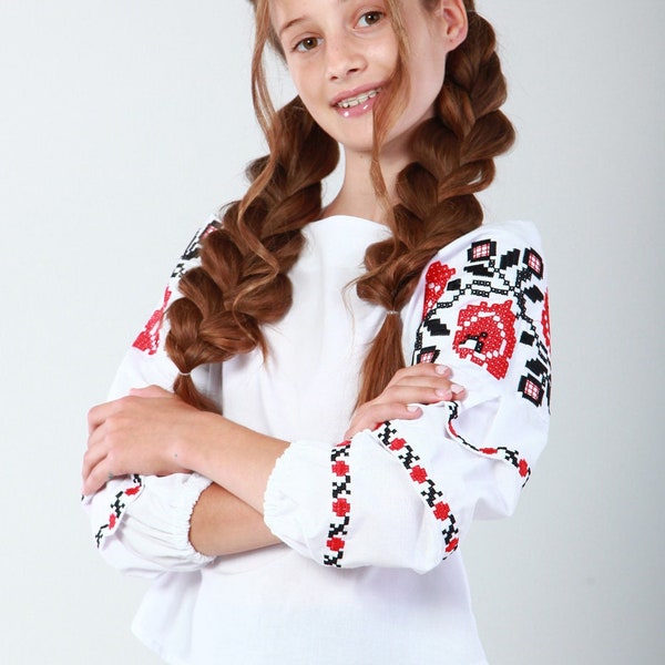 White blouse with embroidery for girl, Peasant blouse, Embroidered blouse for kids, Ukrainian Vyshyvanka, Embroidered flowers, Floral top