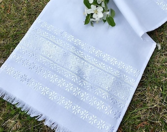 Vintage embroidered towel, White embroidery, Floral Ukrainian towel, Farmhouse decor, Wedding towel, Embroidered towel, Gift for wedding