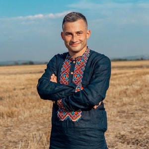 Embroidered linen shirt mens, Vyshyvanka for men, Embroidered traditional shirt with ukrainian embroidery, Long sleeve natural linen shirt