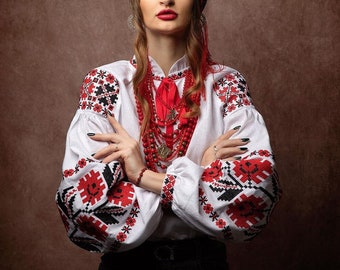 Oekraïense geborduurde blouse, Vyshyvanka, linnen blouse met zwart en rood bloemenborduurwerk, rozen borduurblouse, Oekraïens shirt