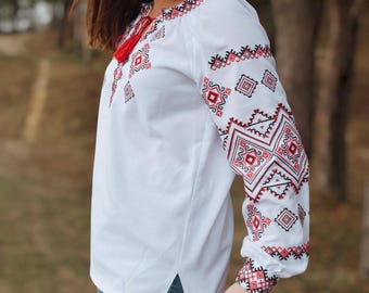 White ukranian embroidered blouse, Red & black folk embroidery, Women folk blouse, Slavic shirt with embroidered sleeves, Vyshyvanka blouse