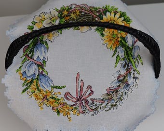 Floral Easter basket cover, Orthodox embroidery pascha basket cover, Handmade Ukrainian Easter towel with spring hardanger embroidery