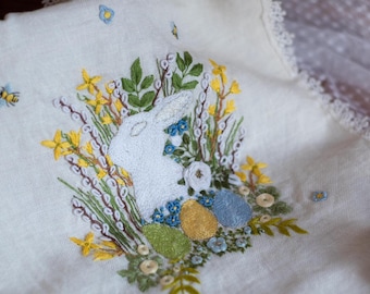 Easter floral bunny basket cover, Handmade embroidered easter linen napkin, Easter table decor, Spring decor, Easter gift for friend
