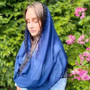 Navy blue infinity chapel veil with black lace, Catholic mass mantilla, Head covering for church or prayer, Loop veil for women
