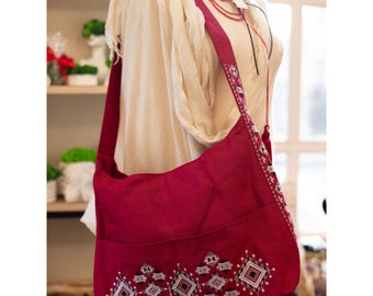 Large canvas handbag, Embroidered tote bag for women, Boho bag, Cloth shoulder bag, Boho crossbody bag, Red linen bag for lady in folk style