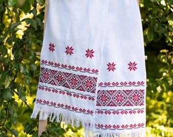 Orthodox wedding rushnyk, Slavic wedding decor, Ukrainian table runner, Traditional embroidered ritual towel with red and black embroidery