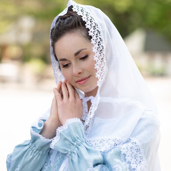 Hooded Mantilla Veil With Floral Lace, White Church Head  display picture 1