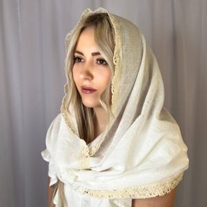 Christian head veil, Mantilla veil for mass, Beige catholic mantilla veil, Lace decoration, Hooded veil, Christmas gift