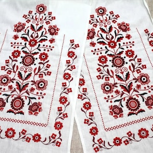 Ukranian Rushnyk, Red Embroidery, Traditional Embroidered Rushnyk, Ukrainian Tablecloth, Ukranian Towel, Wedding Gift, Ukraine Rushnyk gift