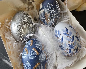 Set of 4 hand-painted wooden Easter eggs, Blue & white botanical folk art eggs, Decorated ukrainian pysanky, Collectors Easter ornaments