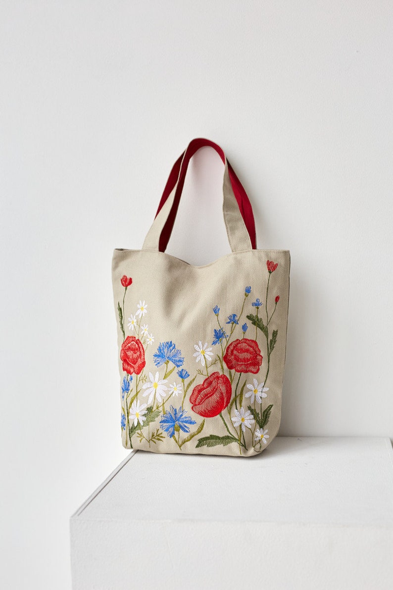 Embroidery botanical tote bag with zipper, Embroidered linen tote bag, Floral shopper bag, Floral canvas tote bag, Summer wildflower bag image 6